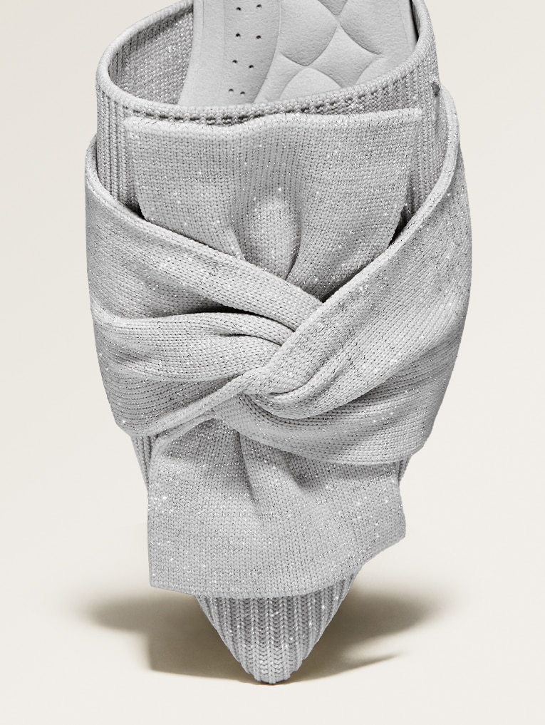 Yaffa Pro] ポインテッドトゥ ノットデザイン サンダル/ミュール